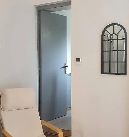 Chez Mamita : Dans Quartier Calme. * قرقشونه
