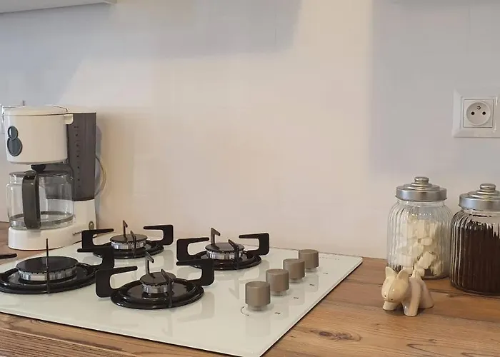 Appartement Chez Mamita : Dans Quartier Calme. *