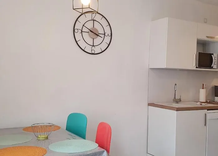 Chez Mamita : Dans Quartier Calme. * Carcassonne