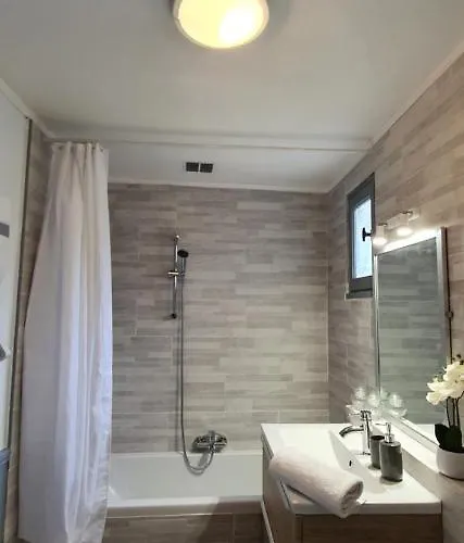 Apartamento Chez Mamita : Dans Quartier Calme.