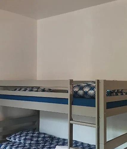 Appartement Chez Mamita : Dans Quartier Calme. *